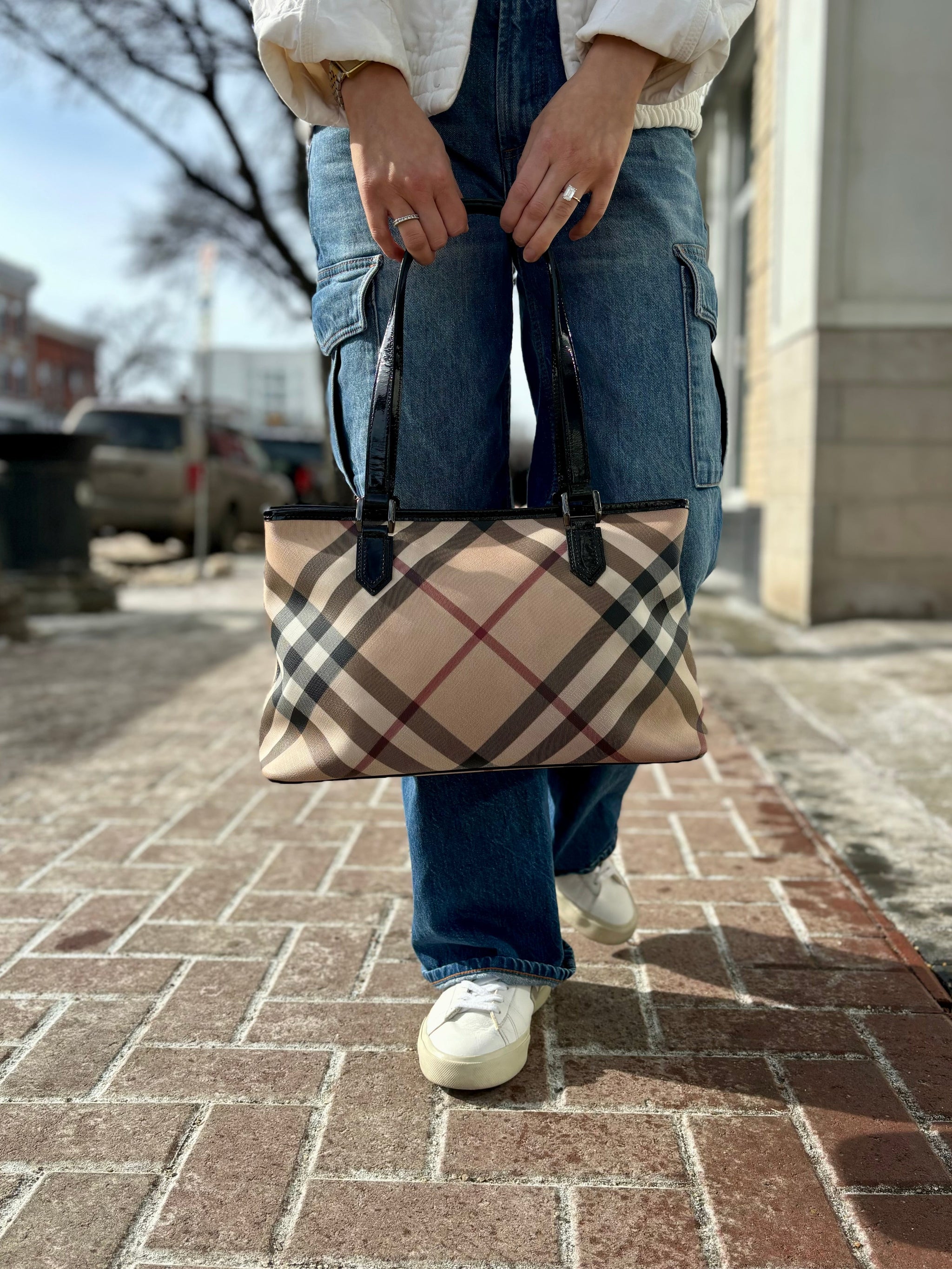 Burberry nova check small tote online