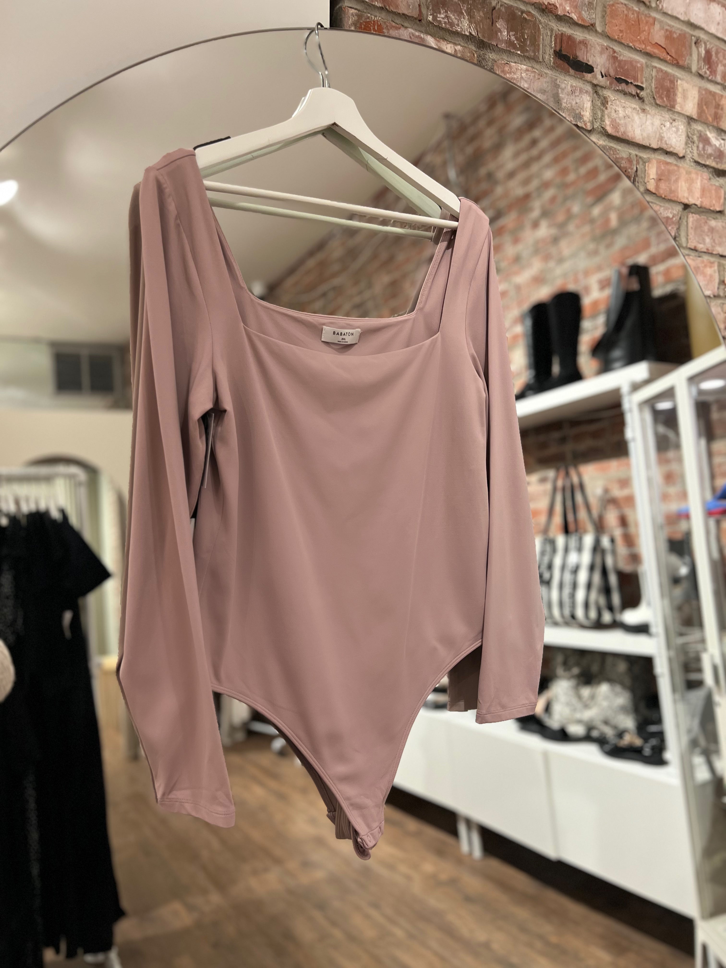 Babaton Contour Squareneck Longsleeve Bodysuit Purple Size XS - $27 (53%  Off Retail) - From Henna